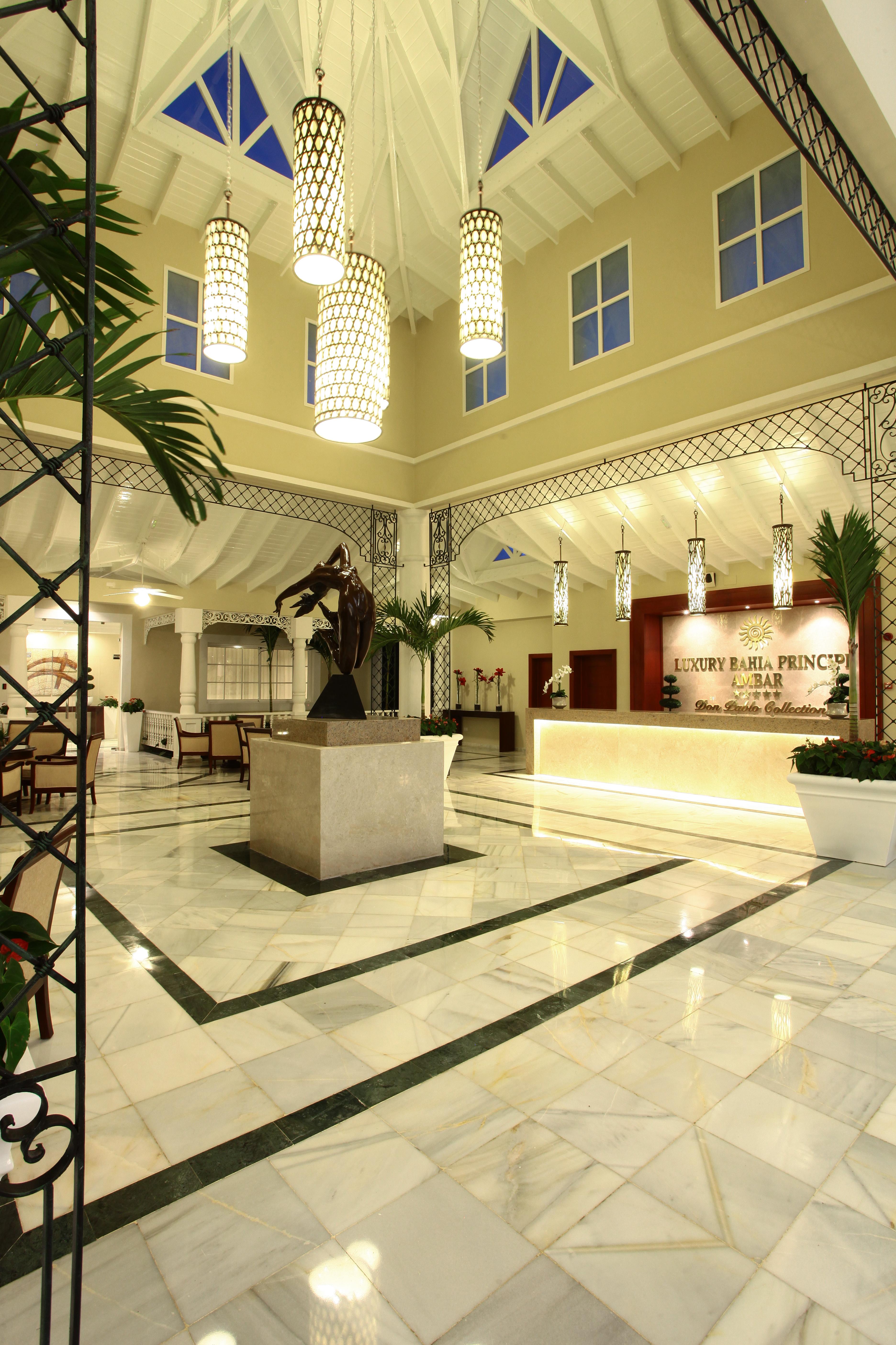 Отель Bahia Principe Grand Aquamarine (Adults Only) Пунта-Кана Экстерьер фото