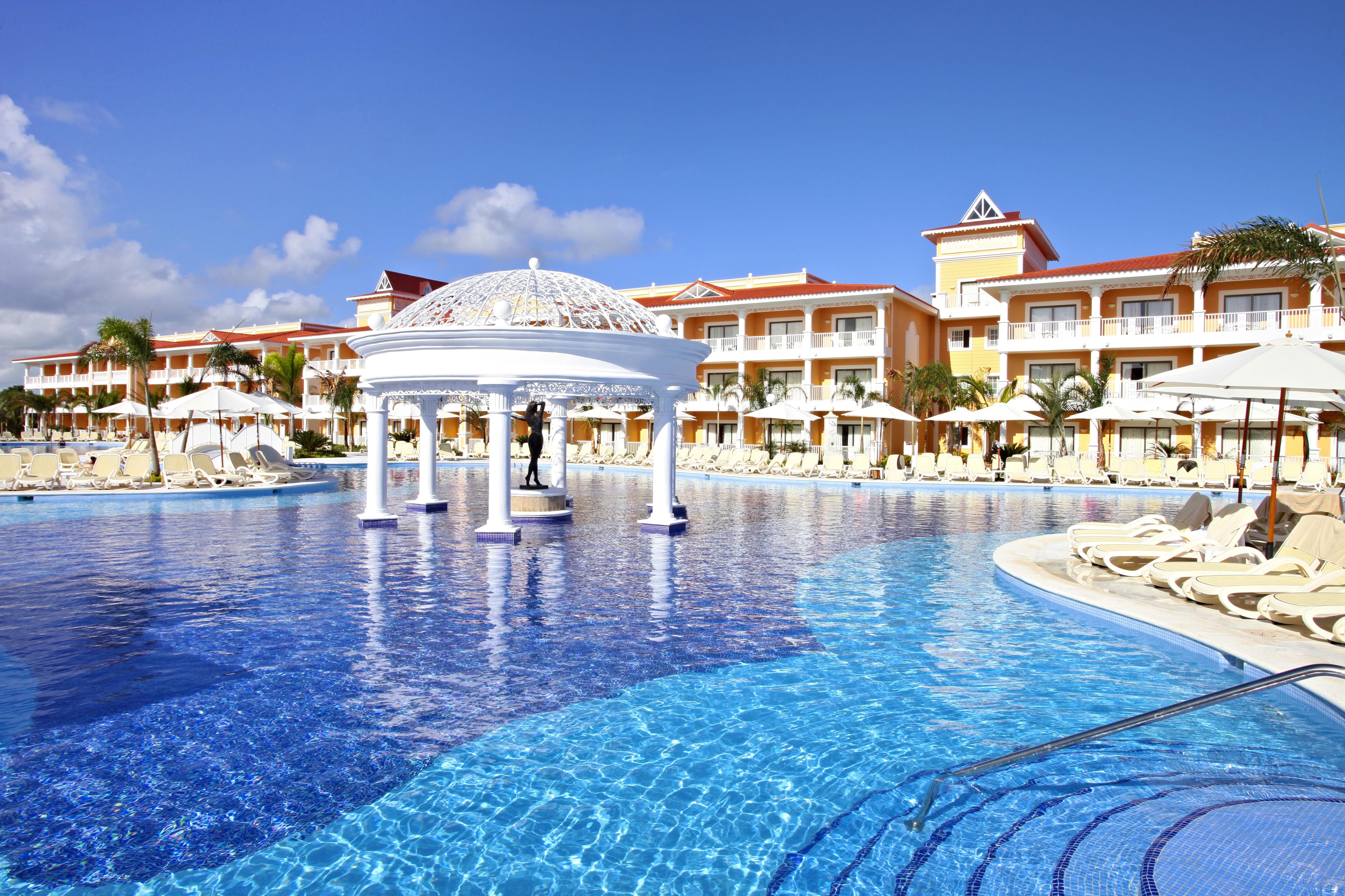 Отель Bahia Principe Grand Aquamarine (Adults Only) Пунта-Кана Экстерьер фото