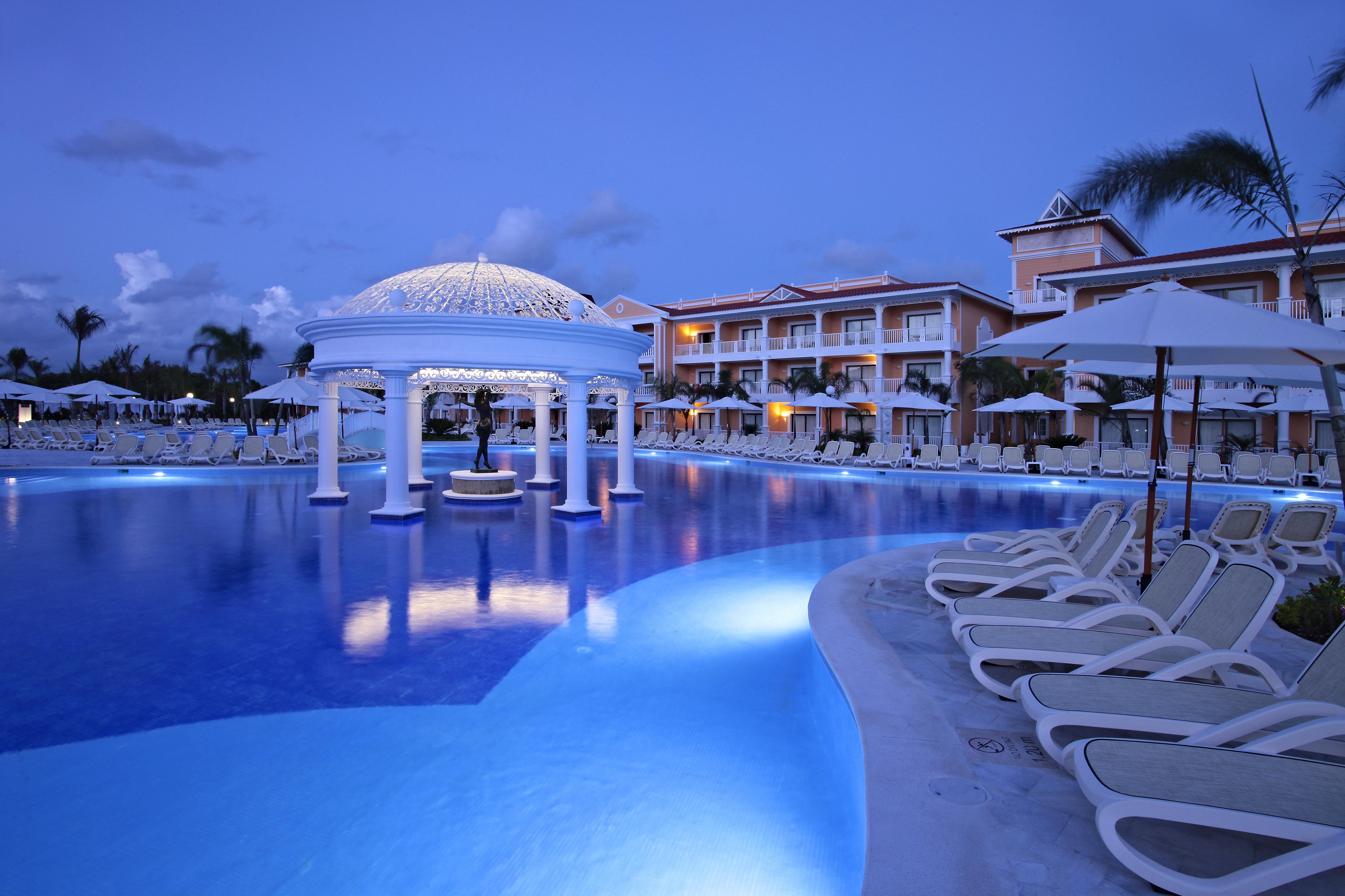 Отель Bahia Principe Grand Aquamarine (Adults Only) Пунта-Кана Экстерьер фото